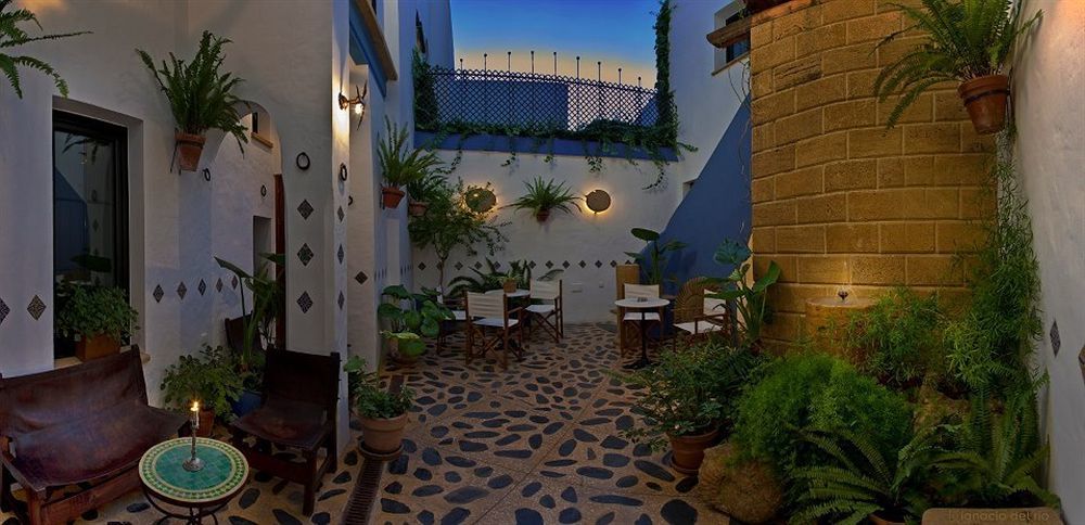 Hostal Casa Alborada コニル・デ・ラ・フロンテラ エクステリア 写真